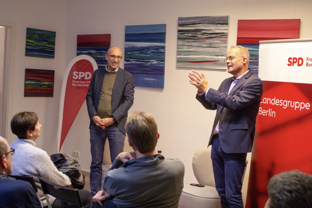 Matthias Miersch und Ruppert Stüwe im Gespräch